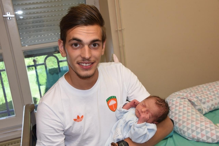 bebe malone 2406184