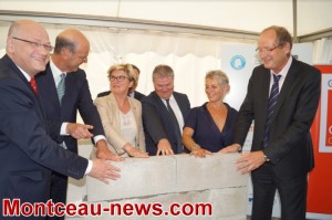 Mecateamcluster, pose de la première pierre du campus