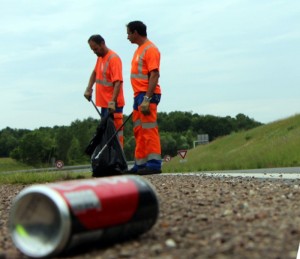 « Stop aux déchets, la route n&rsquo;est pas une poubelle ! »