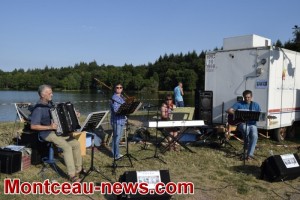 Marché artisanal ( Le Rousset)