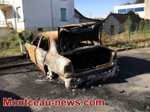 Réactualisé – Voitures brûlées, cette nuit  à Saint-Vallier