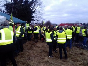 Réactualisé – Montceau-les-Mines –  Les gilets jaunes au Magny