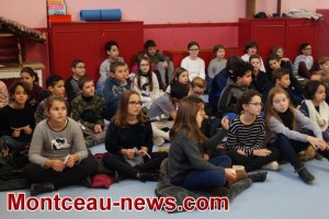 Remise de drapeaux à l’école des Oiseaux