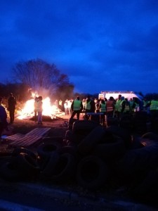 « Gilets jaunes « Le Magny »à Montceau-les-Mines »