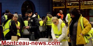 Montceau-les-Mines : réunion des Gilets Jaunes