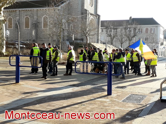 Manifestation gilets jaunes Montceau journee action 5 feverier 0502193