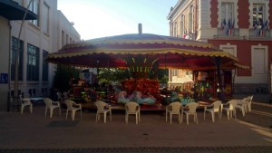 Le manège « Fantasia » prend ses quartiers  à Montceau