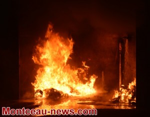 Faits divers  – feux de poubelles cette nuit à Montceau  VOIR NOTRE VIDEO