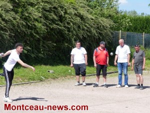 Montceau :  Joyeuse pétanque du Bois-du-Verne