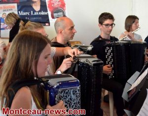 Montceau-les-Mines : concours international d’accordéon