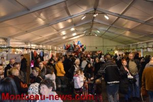 Marché de Noël du comité des fêtes de Sanvignes (Sortir)