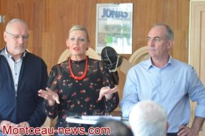 Saint-Vallier : Denis Beaudot au café.