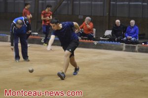 Montceau-les-Mines : Tournoi de boule lyonnaise.