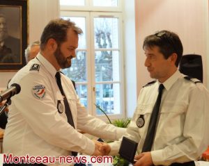 Le commandant Fabrice Berthelon à l’honneur à la Mairie