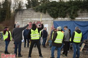Les Gilets Jaunes du Magny sont toujours là !