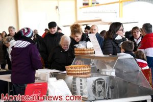 Saint-Vallier : sous la halle couverte