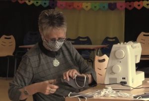 Fabrication locale de masques à Montceau