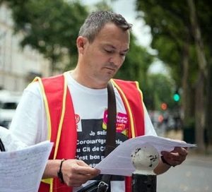 « Le gouvernement mégote, les personnels fulminent » (Social)
