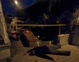 Montceau-les-Mines :  Mise en scène pour Halloween…