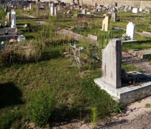 Saint-Vallier : au cimetière de Norand