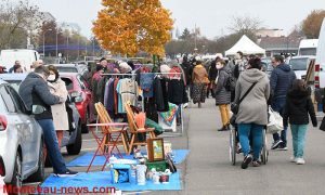 Montceau-les-Mines : Le marché aux puces populaire