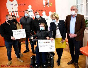 Montceau-les-Mines : les entrées de la patinoire reversées à 2 associations associations