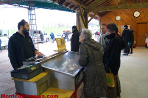 Marché de producteurs de pays aux Bizots