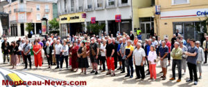 Montceau-les-Mines : Rassemblement devant la mairie