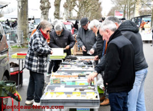 Montceau-les-Mines : le marché aux puces solidaire