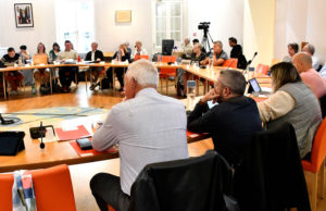 Conseil municipal de Montceau-les-Mines : chapitre administratif