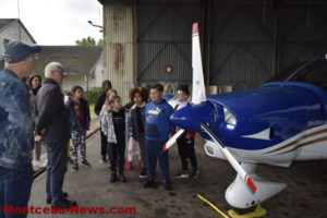 Aérodrome de Pouilloux visite par les écoles de l’exposition