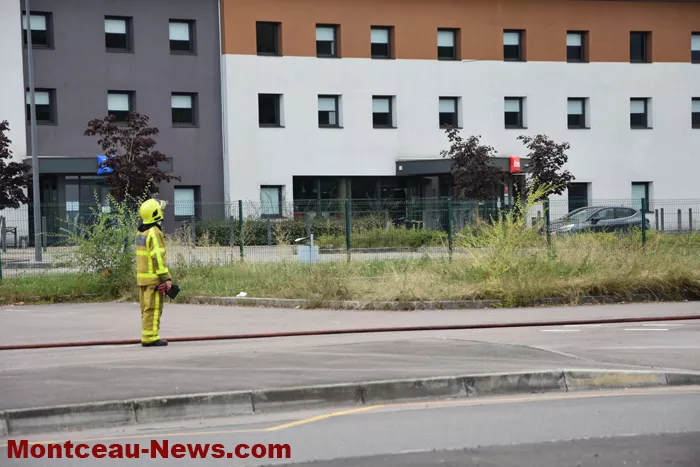 feu-mont-2408243