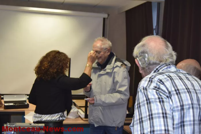 camera-club-02102418