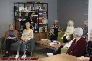 Un instant poétique suspendu à la résidence OPAC senior de Montceau