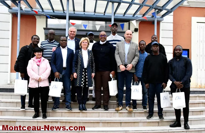 delegation-ivoirienne-1010249