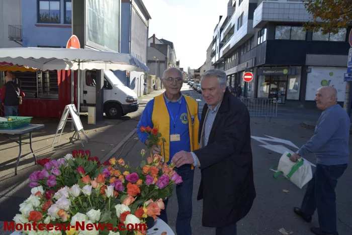 lions-roses-201024161052