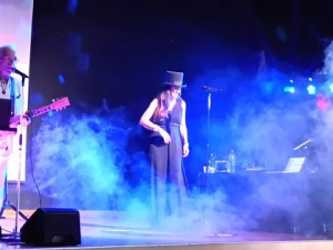 music-live-1410241