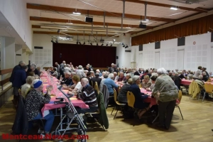 Blanzy : Octobre Rose autour de la table du goûter de la journée des seniors