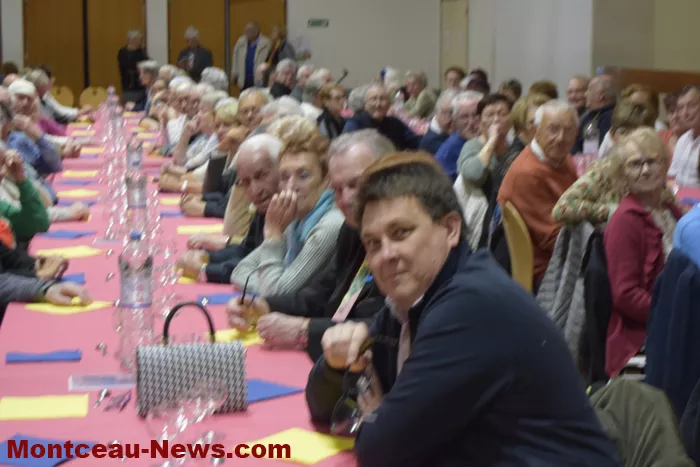 repas-senior-blanzy161043