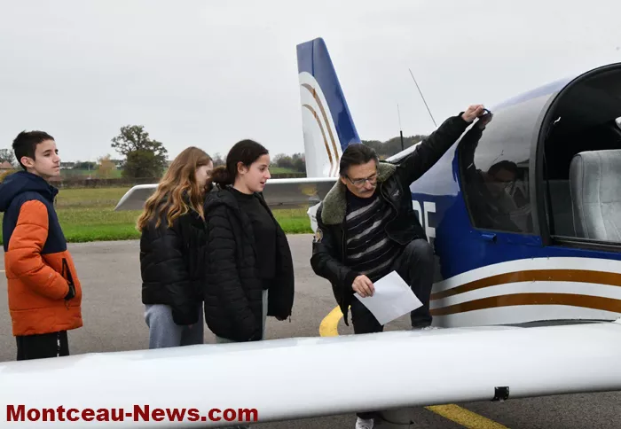 bapteme-avion-college-141124161028