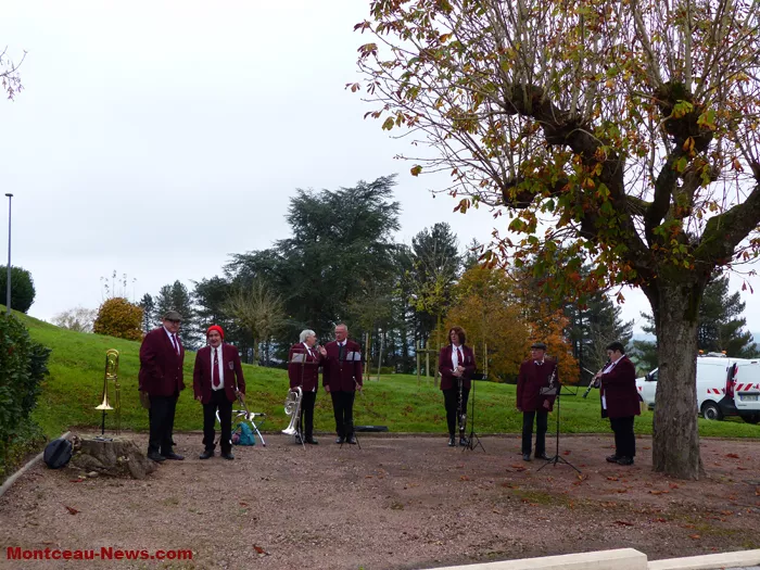 ceremonie-11-NOV-Sanvignes-111124161034