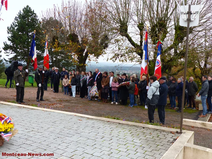 ceremonie-11-NOV-Sanvignes-111124161042