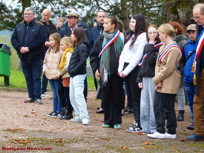 ceremonie-11-NOV-Sanvignes-111124161066