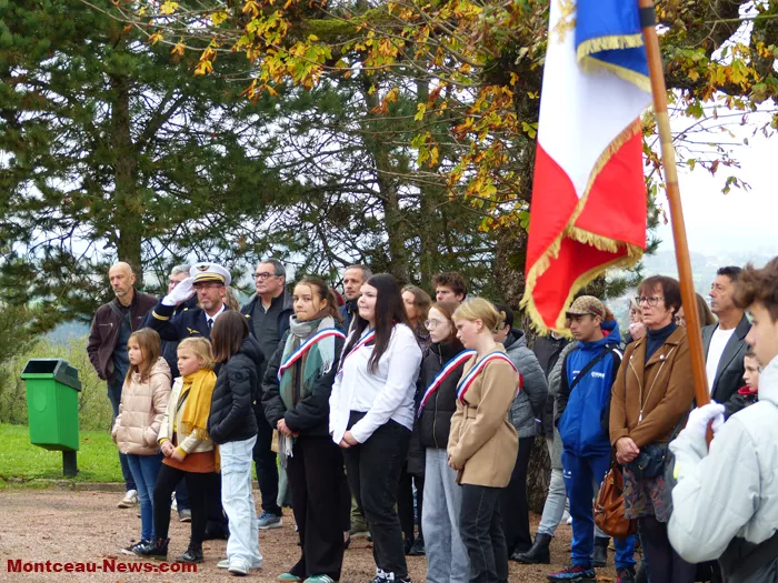 ceremonie-11-NOV-Sanvignes-111124161070