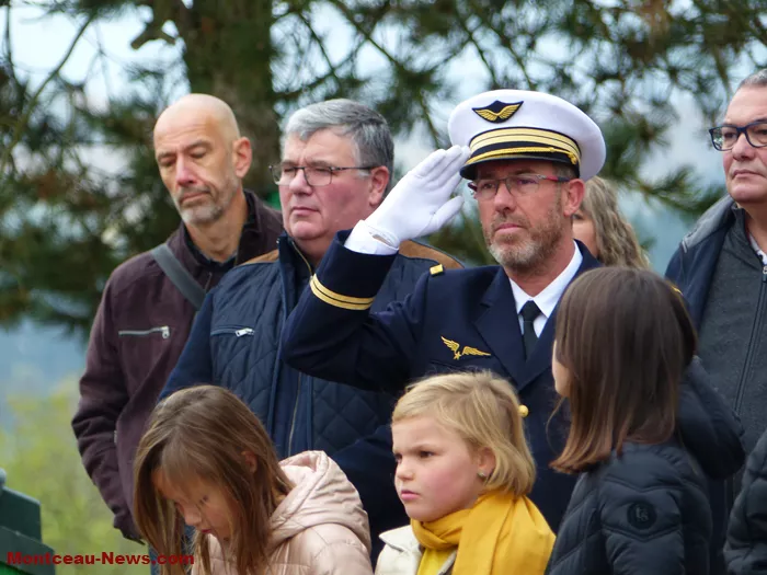 ceremonie-11-NOV-Sanvignes-111124161072