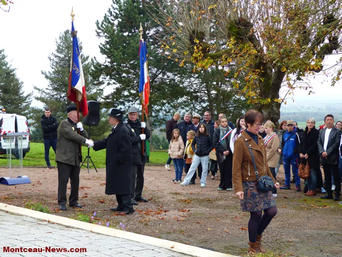ceremonie-11-NOV-Sanvignes-111124161081
