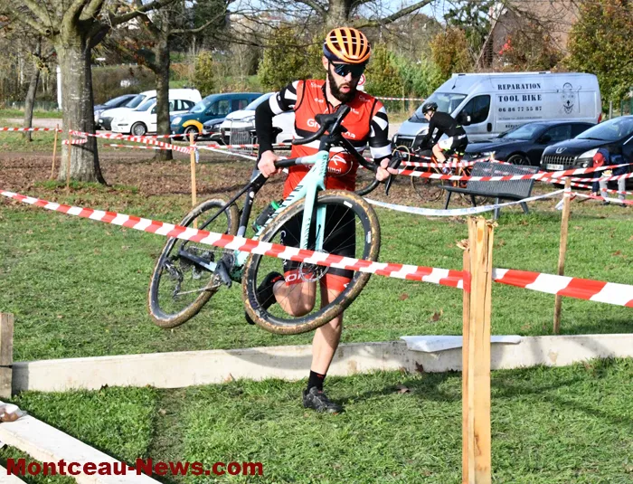 course-velo-parc-261124161031
