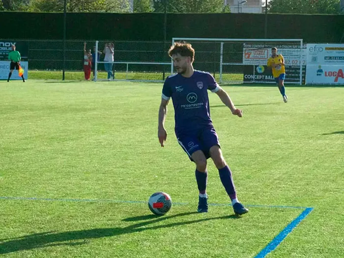 foot-yanis-111124161025