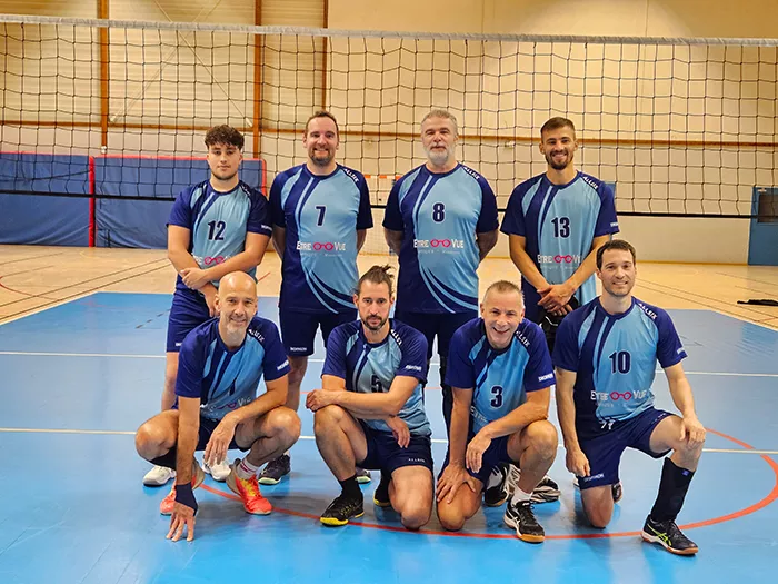 volley-101124