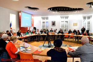 Conseil municipal de Montceau : culture et classes découvertes